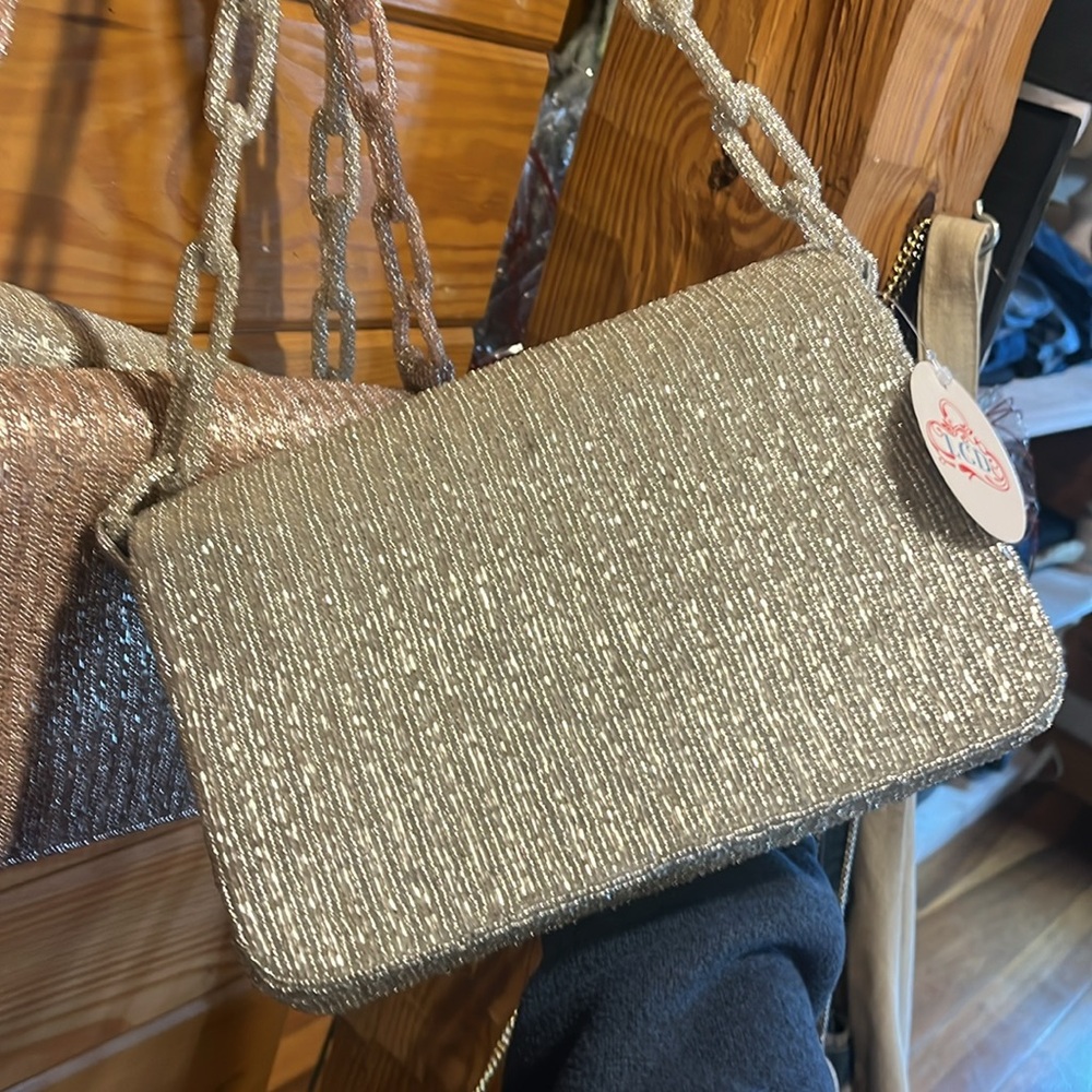 Purses - Picture 6 of 9